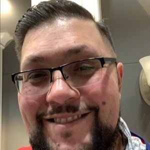 Meet your Posher, Yilio